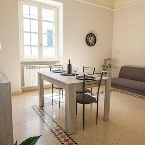  Apartamento Corner Cavour